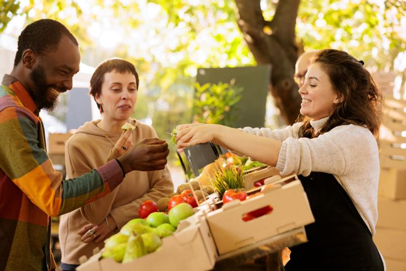 Ogni frutto ha la sua stagione | agricoltura urbana per un cibo sostenibile e giusto